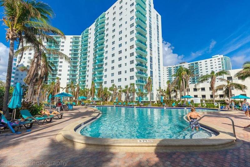 Luxury Stylish Oceanfront 2 Bedroom 2 Bathroom In Hollywood Fl Екстериор снимка