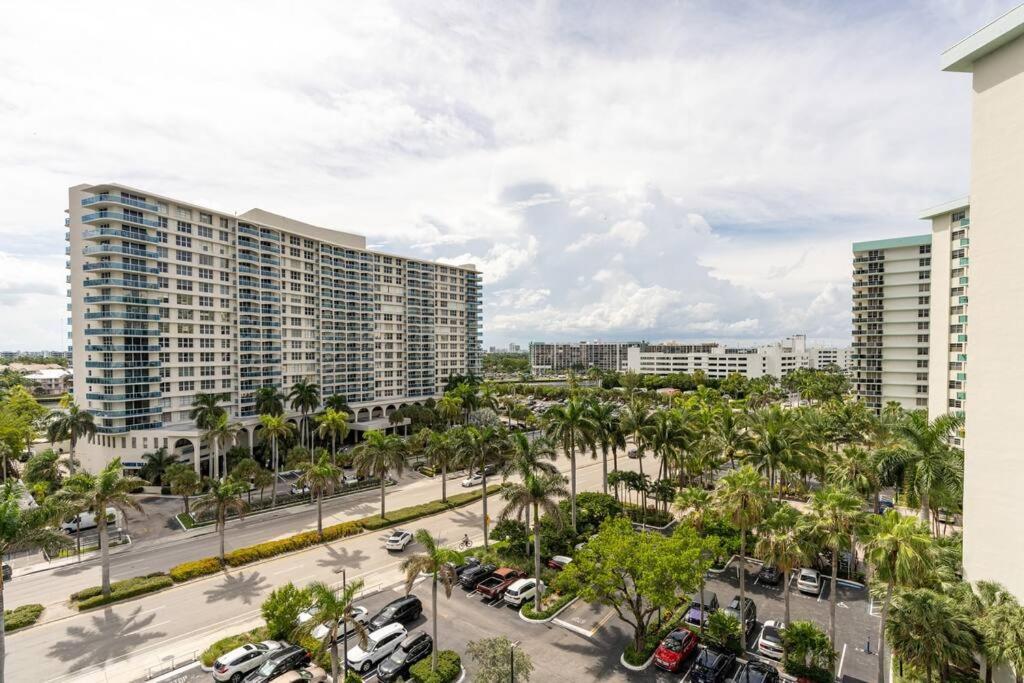 Luxury Stylish Oceanfront 2 Bedroom 2 Bathroom In Hollywood Fl Екстериор снимка