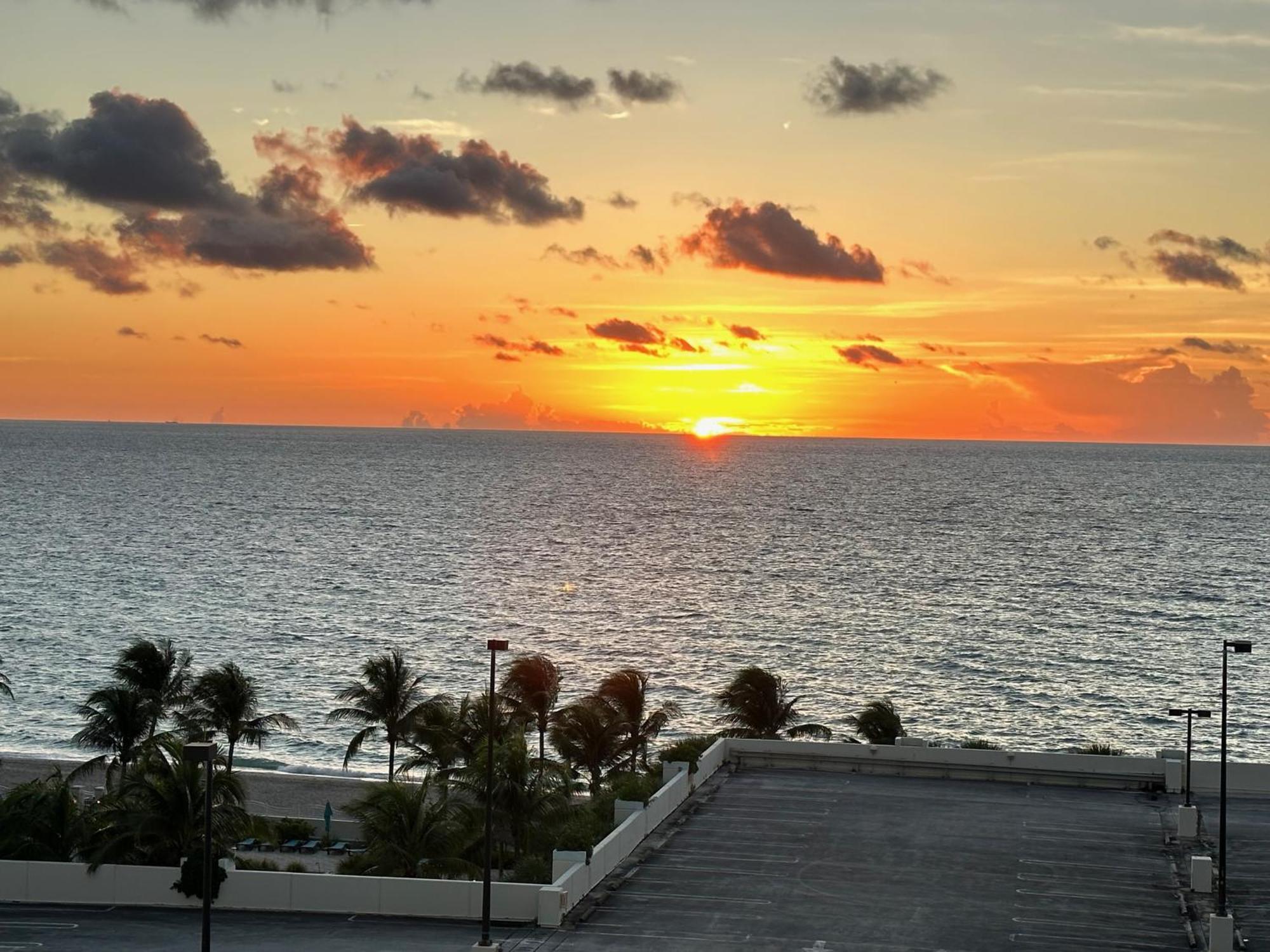 Luxury Stylish Oceanfront 2 Bedroom 2 Bathroom In Hollywood Fl Екстериор снимка
